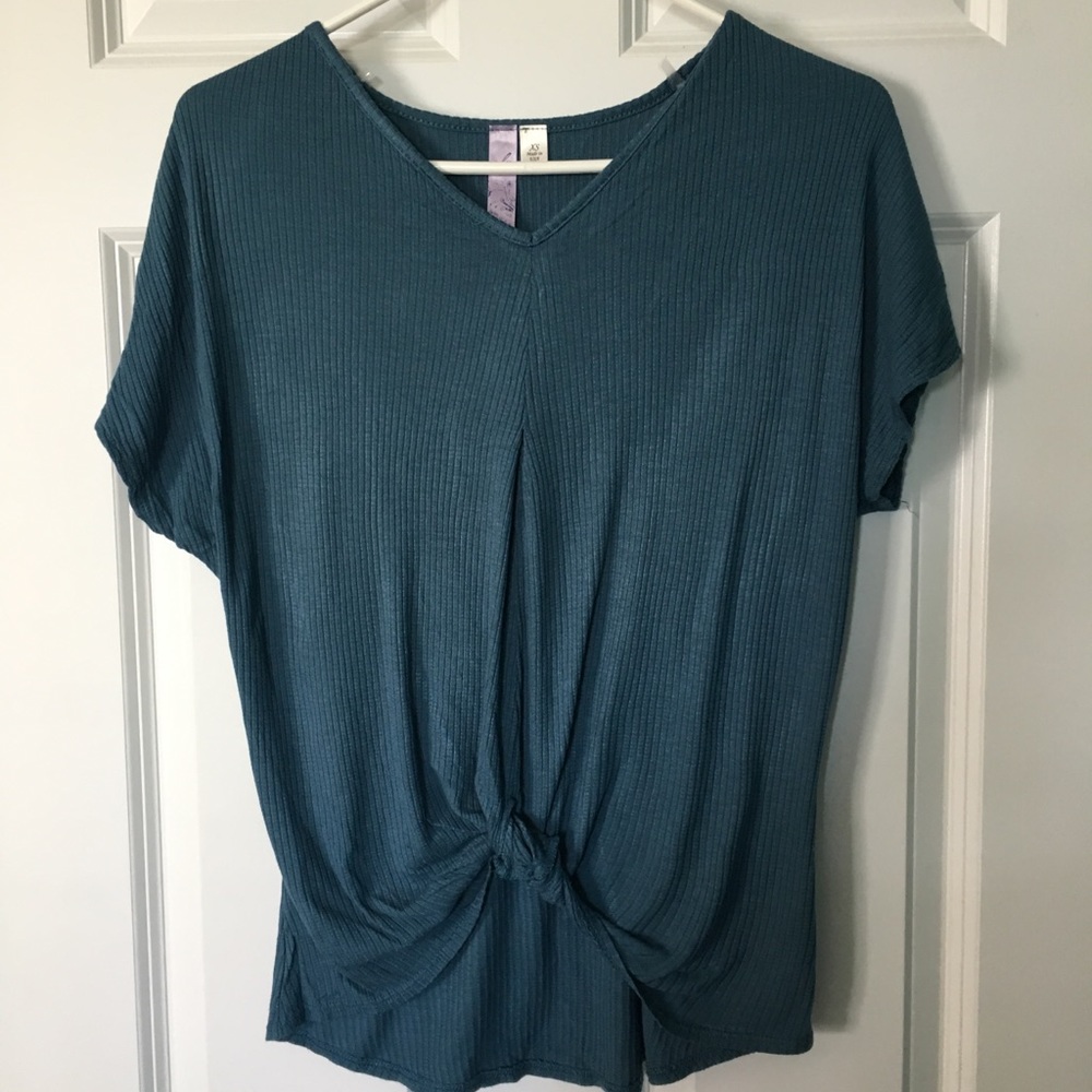 Francesca’s blue knot top